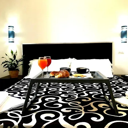 Nocleg ze śniadaniem Serena House *