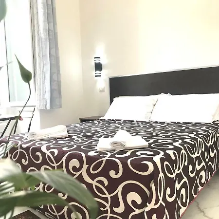 Nocleg ze śniadaniem Serena House