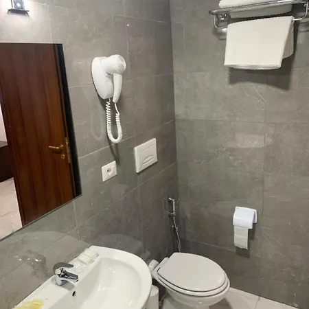 Serena House Rome
